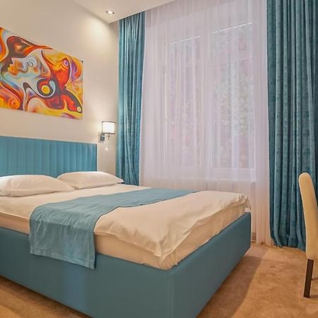 Zoom Rooms Брашов Экстерьер фото