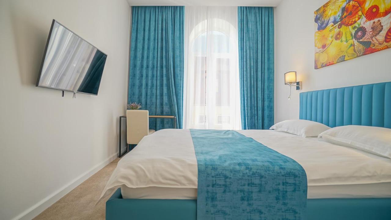 Zoom Rooms Брашов Экстерьер фото