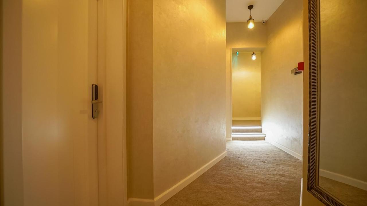 Zoom Rooms Брашов Экстерьер фото