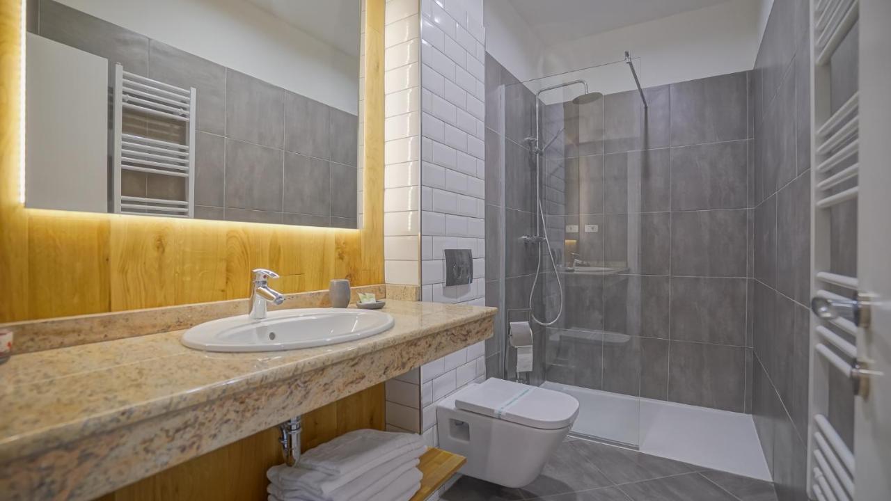 Zoom Rooms Брашов Экстерьер фото